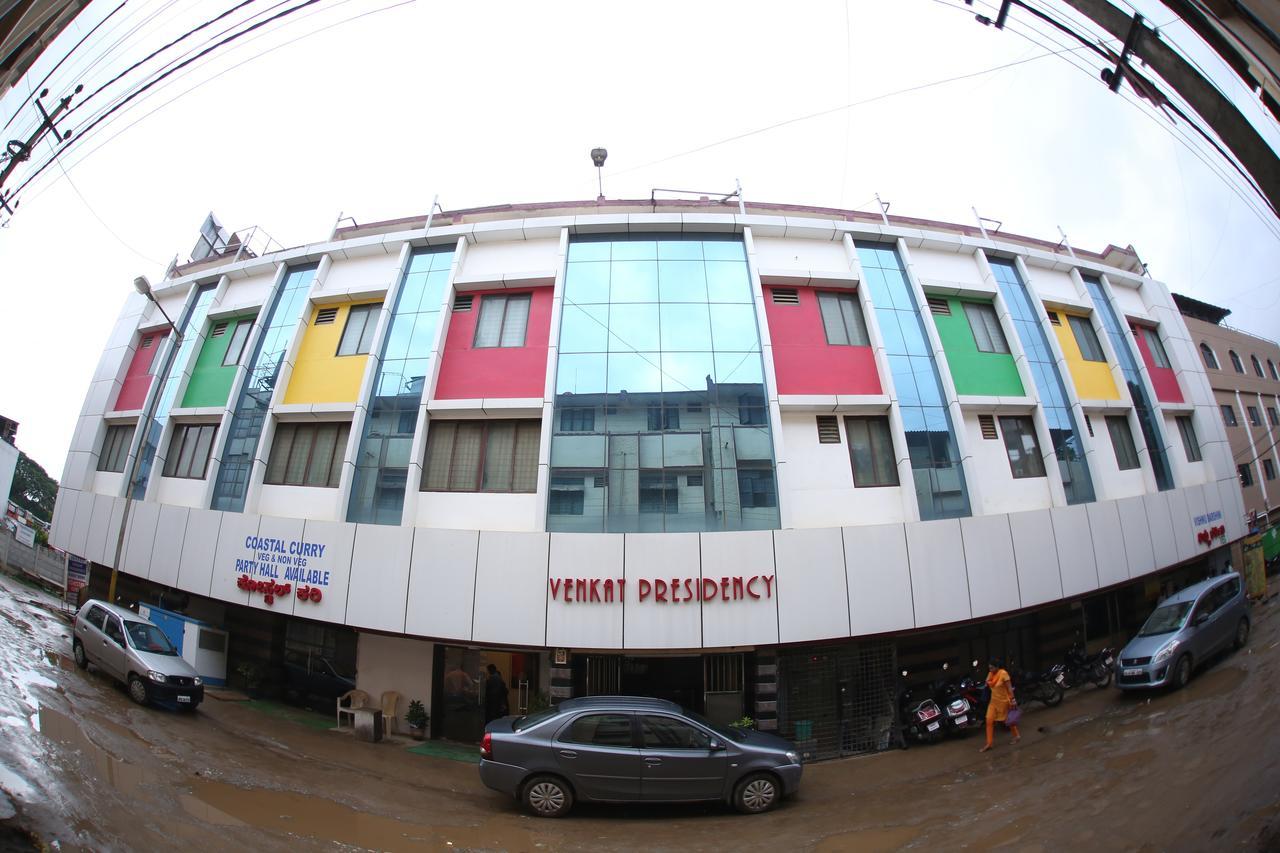 Hotel Venkat Presidency Bengalúr Exteriér fotografie